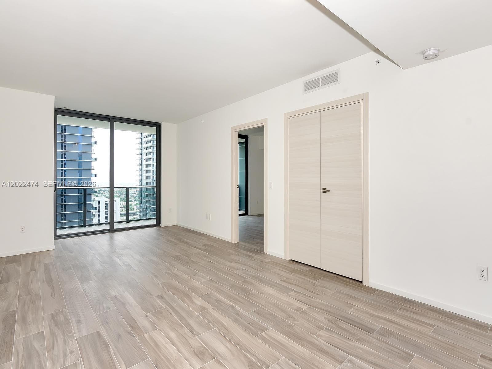 801 S Miami Ave # 2310, Miami FL 33131 photo 4