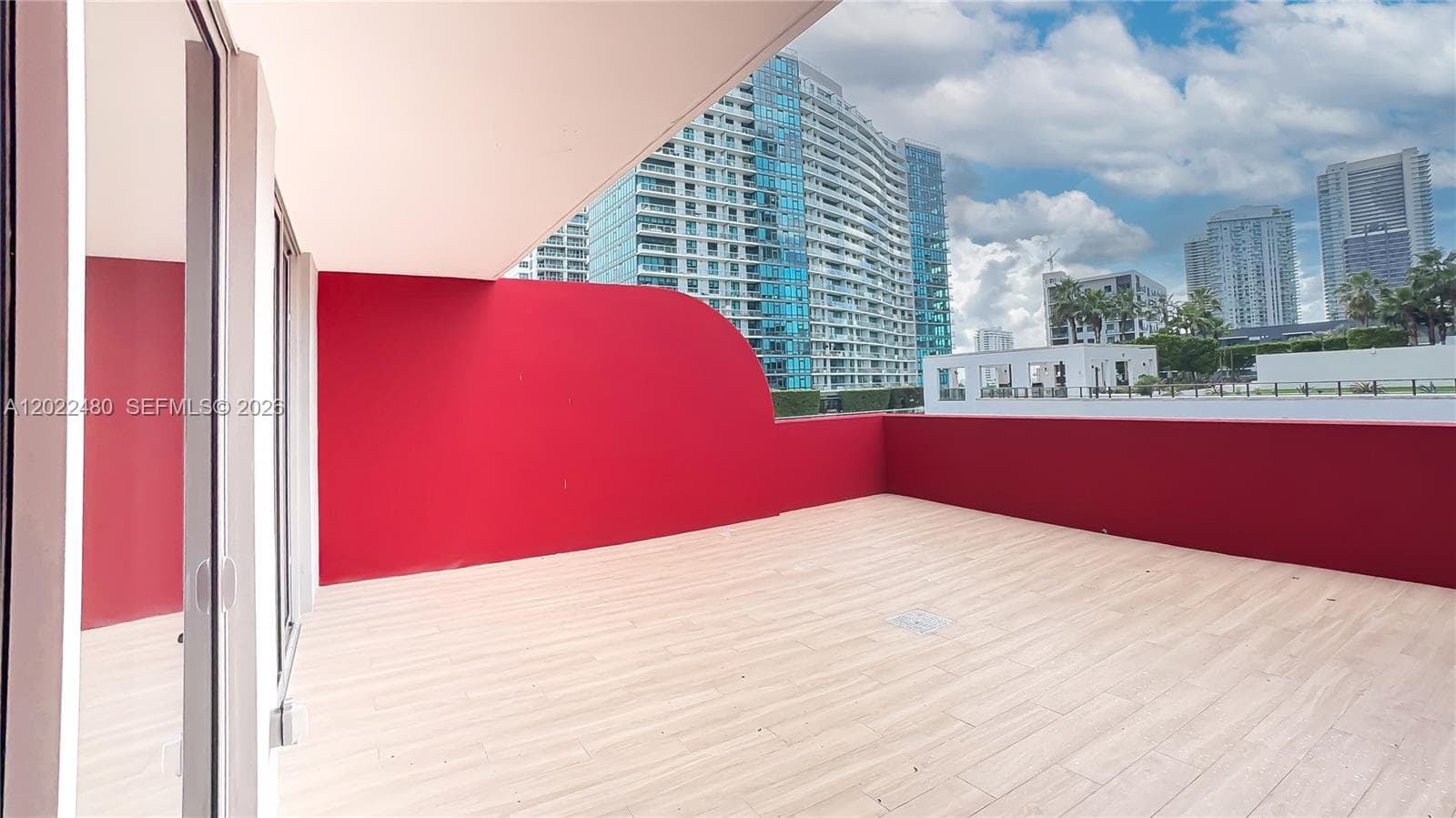 90 NE 32 # 608, Miami FL 33137 photo 3
