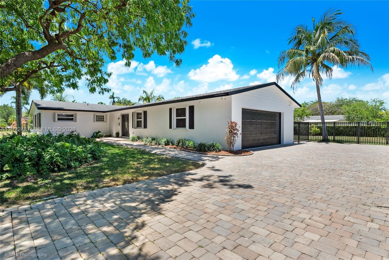 15700 SW 87th Ave, Palmetto Bay FL 33157 photo 2