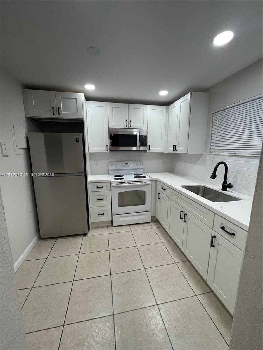 4255 N University Dr # 109, Sunrise FL 33351 photo 3