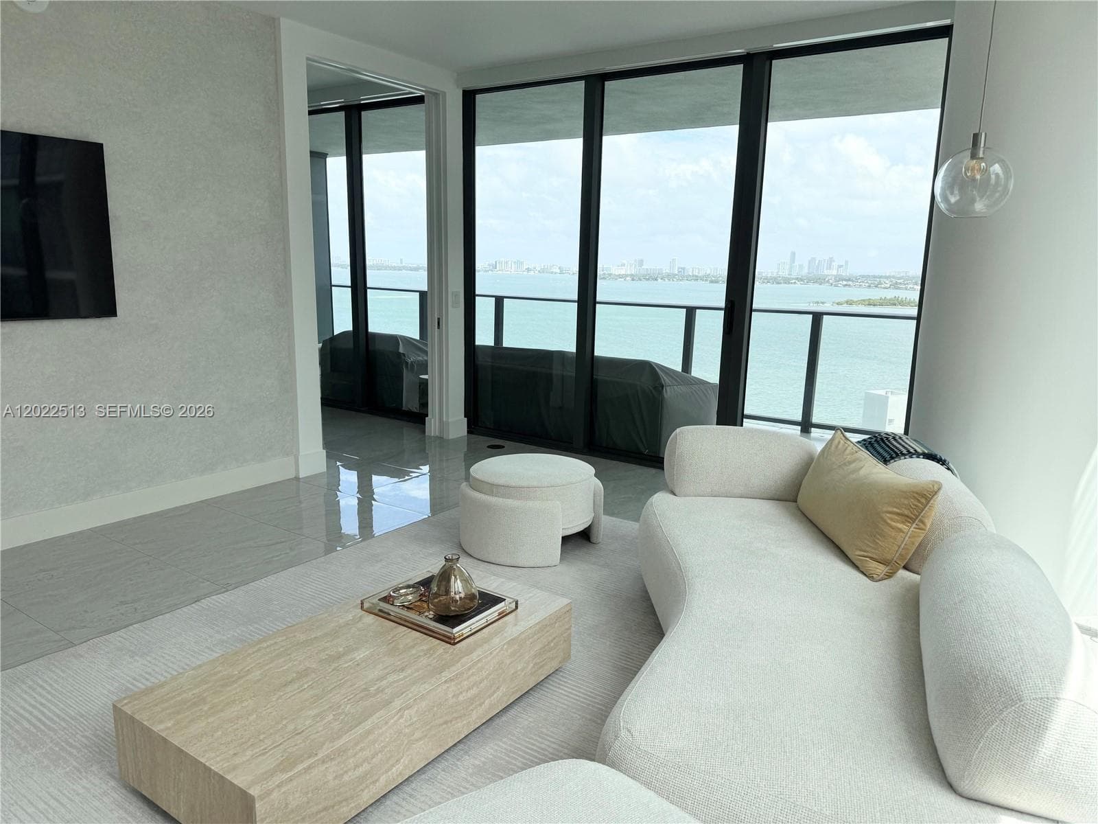 650 NE 32nd St # 1901, Miami, FL 33137 photo 3