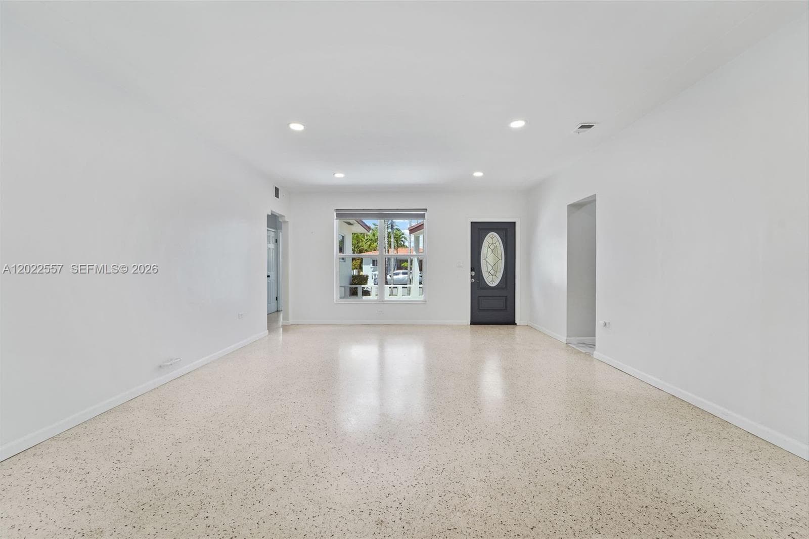 8927 Carlyle Ave, Surfside FL 33154 photo 4