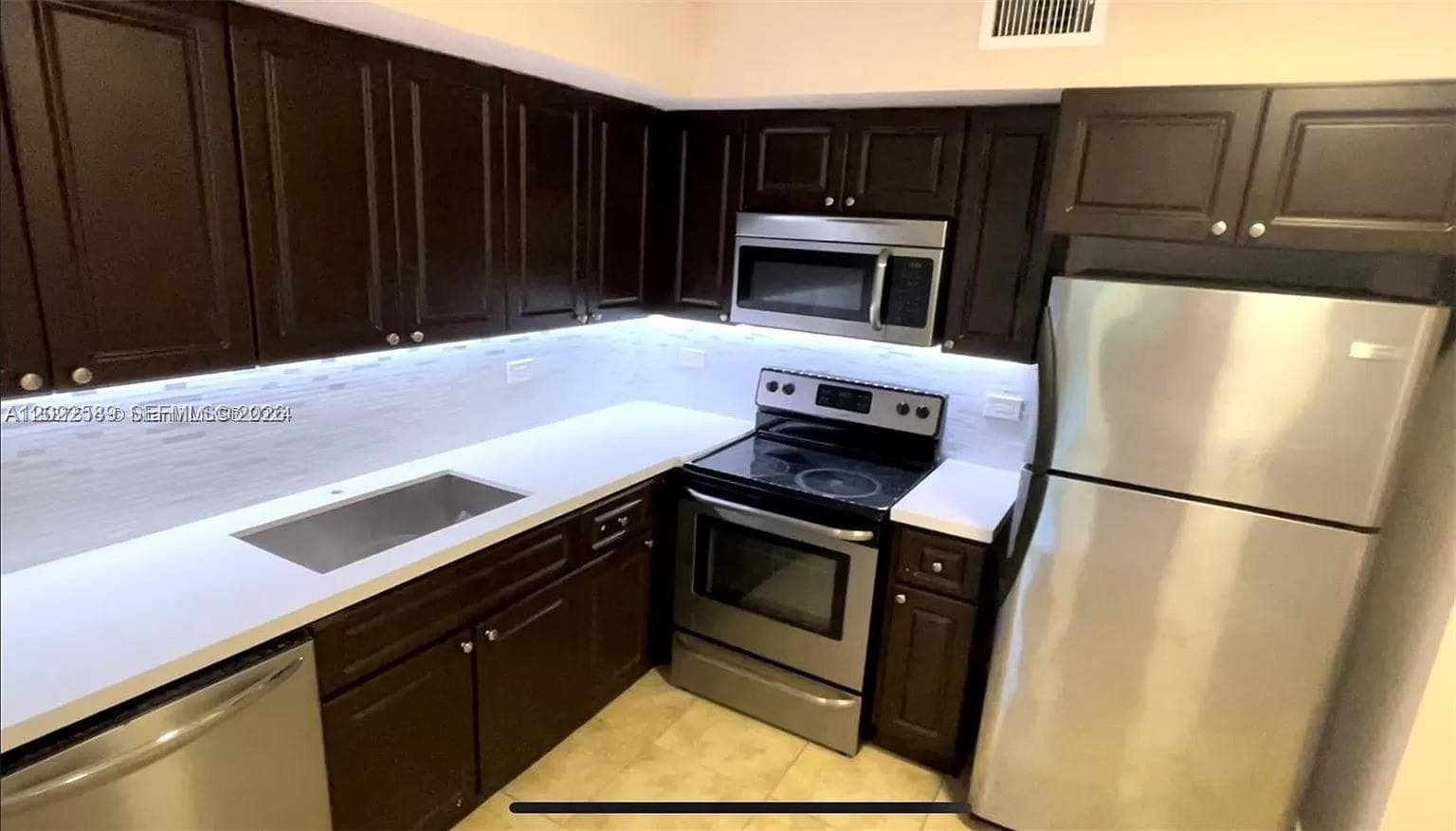 3690 N 56th Ave # 916, Hollywood FL 33021 photo 4
