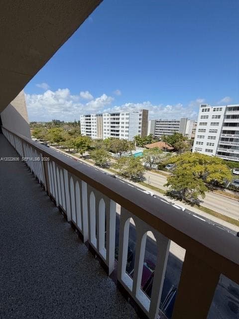 319 NE 14th Ave # 607, Hallandale Beach FL 33009 photo 4