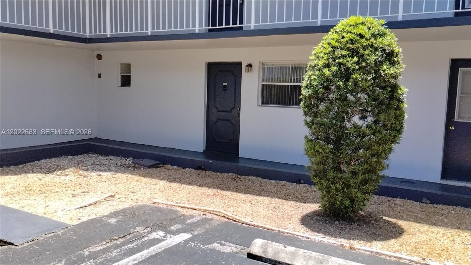 447 NE 195th St # 117, Miami FL 33179 photo 2