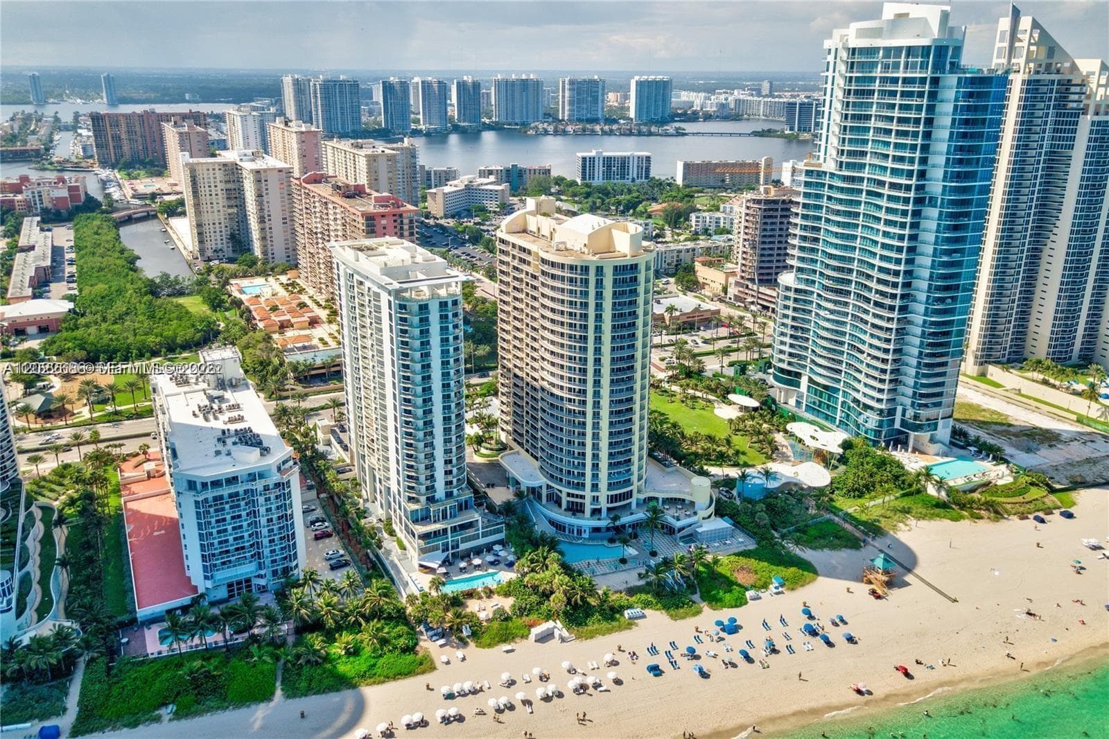 17375 Collins Ave # 1007, Sunny Isles Beach FL 33160 photo 2