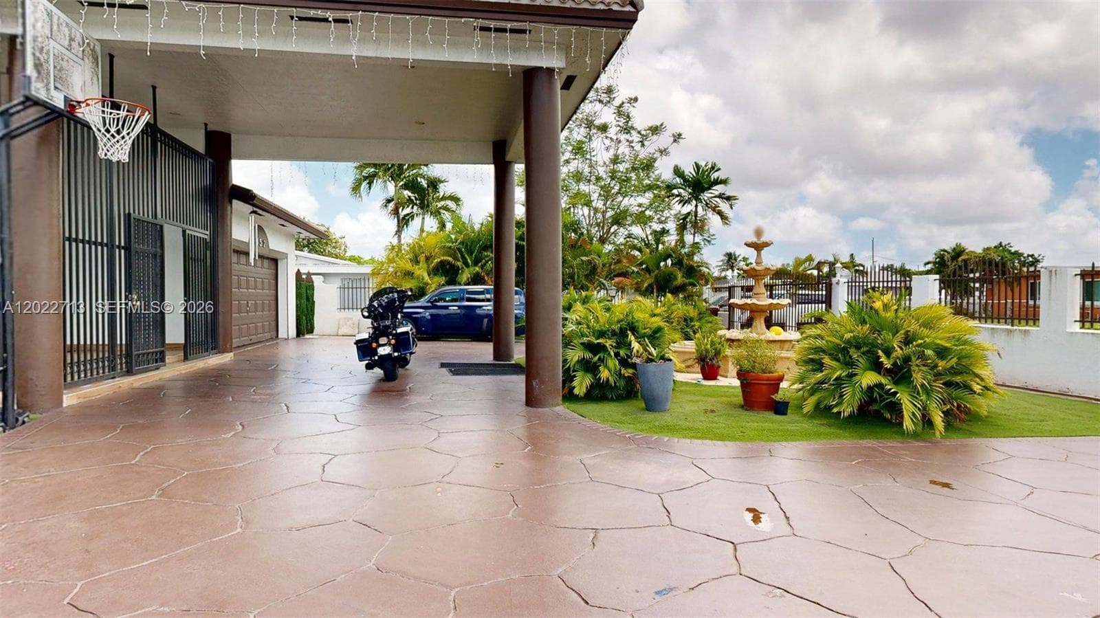 357 W 44th St, Hialeah FL 33012 photo 4