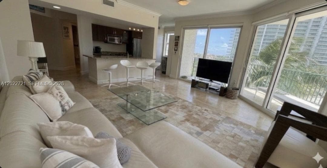 20000 E Country Club Dr # 601, Aventura FL 33180 photo 2