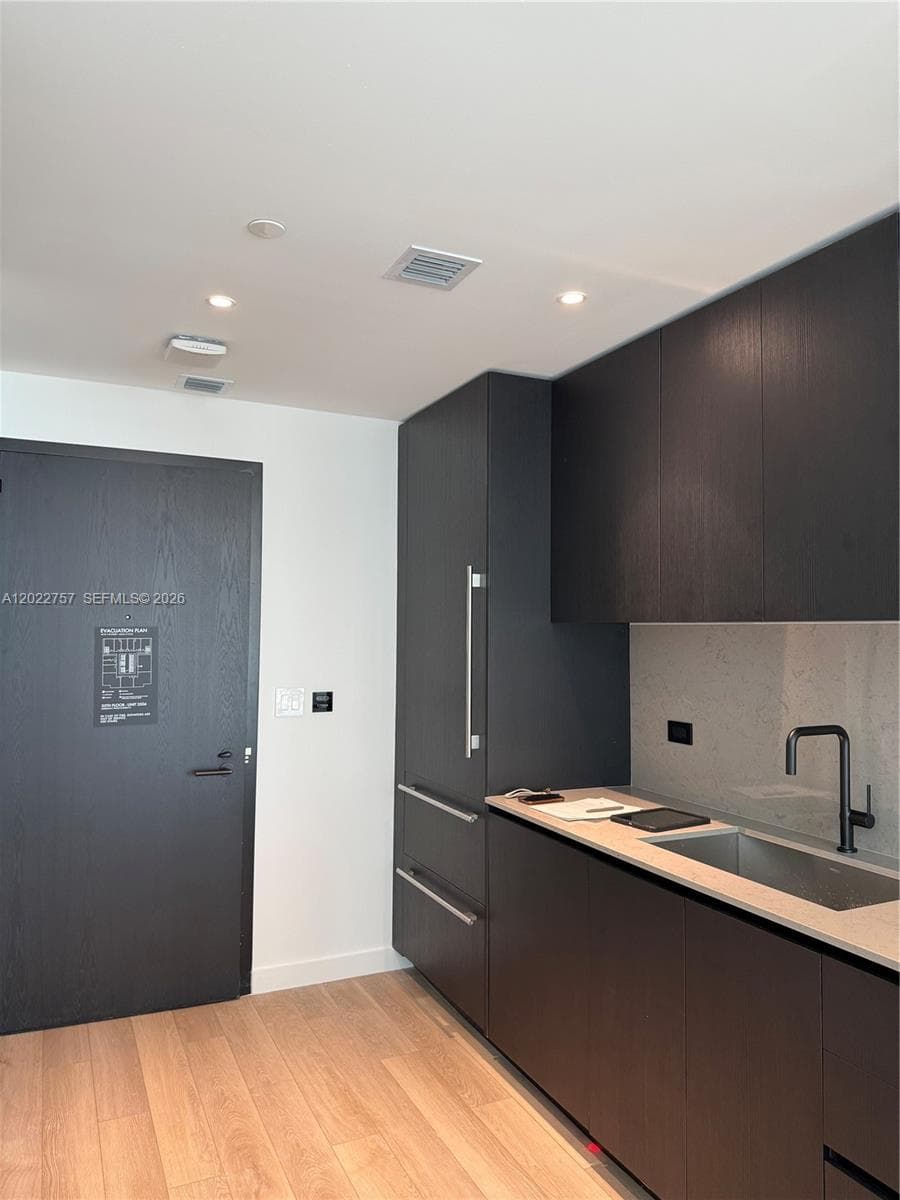 20 NE 11th ST # 3506, Miami FL 331 photo 3