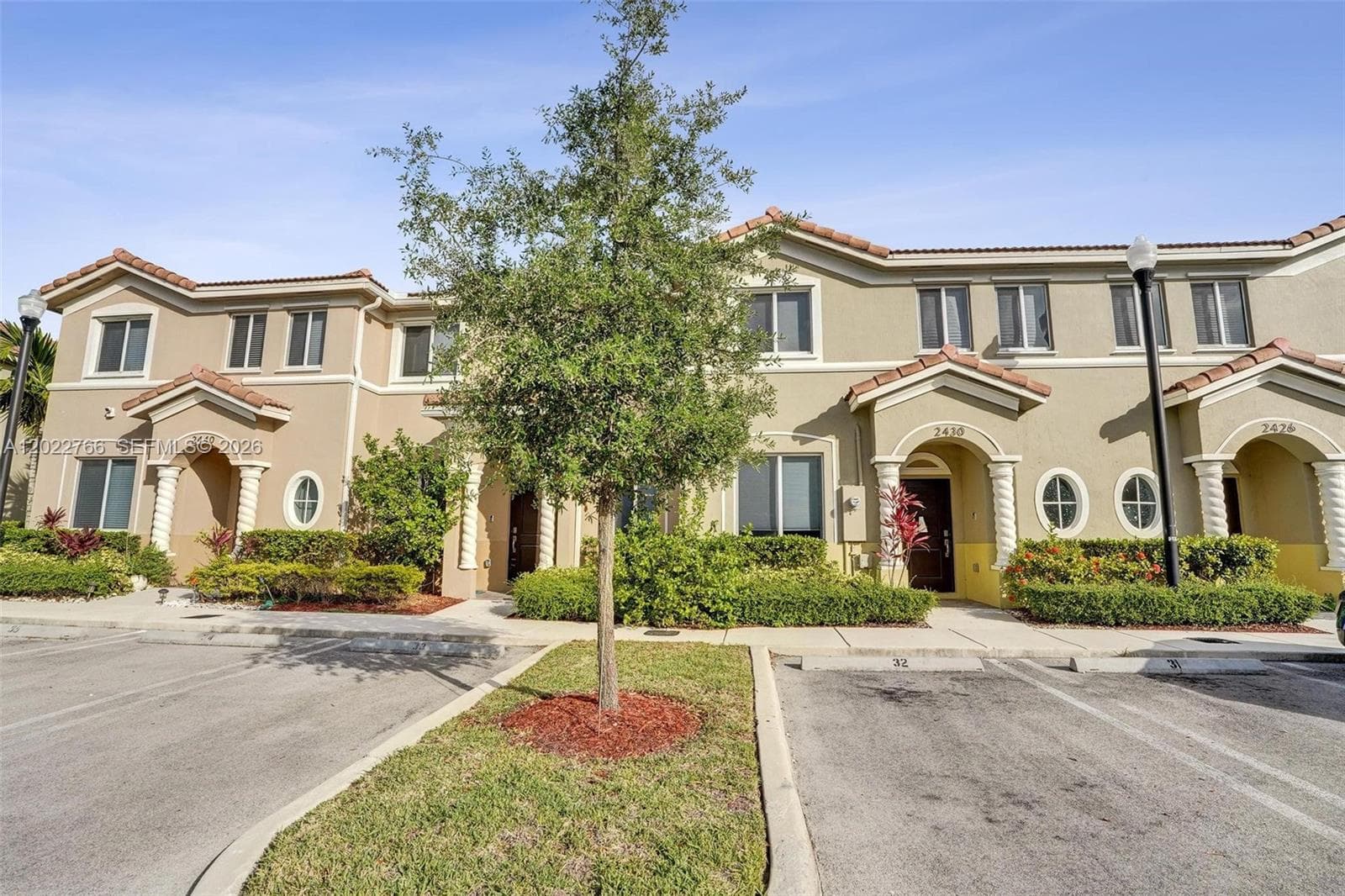 2430 SE 10th Ct, Homestead FL 33035 photo 2