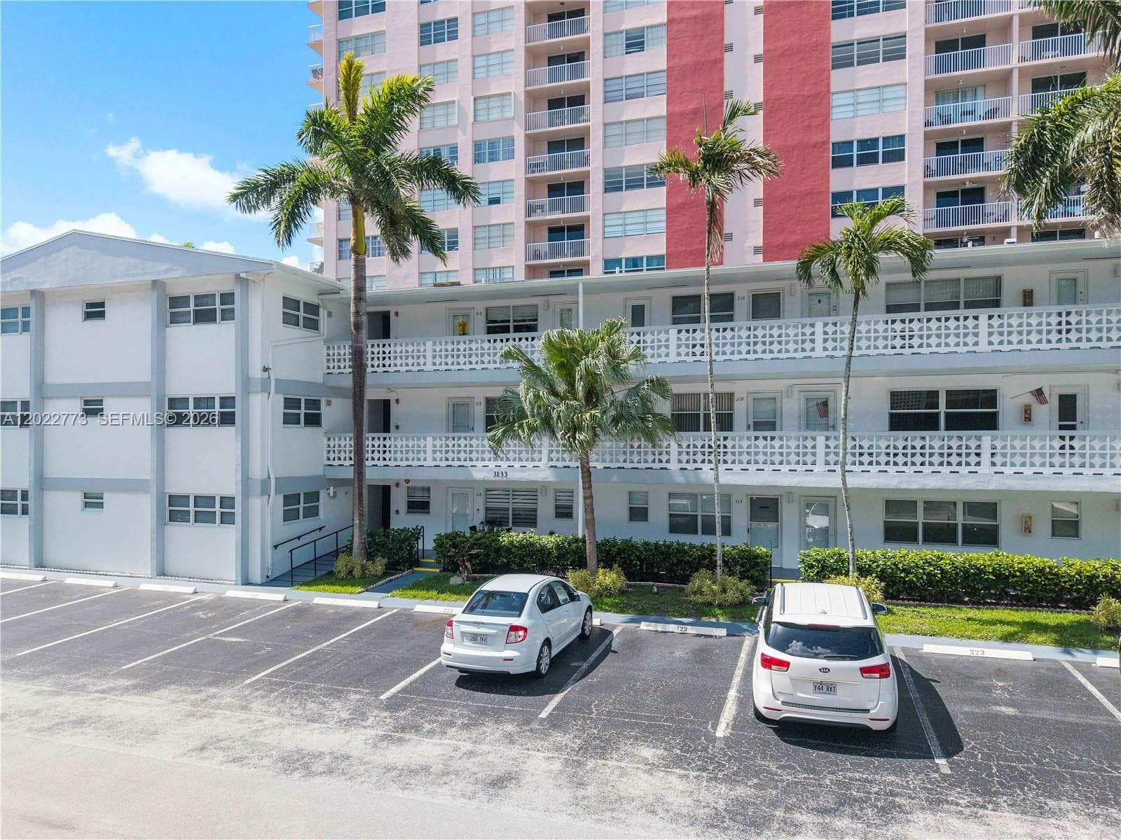 3133 S Ocean Dr # 318, Hallandale Beach FL 33009 photo 2