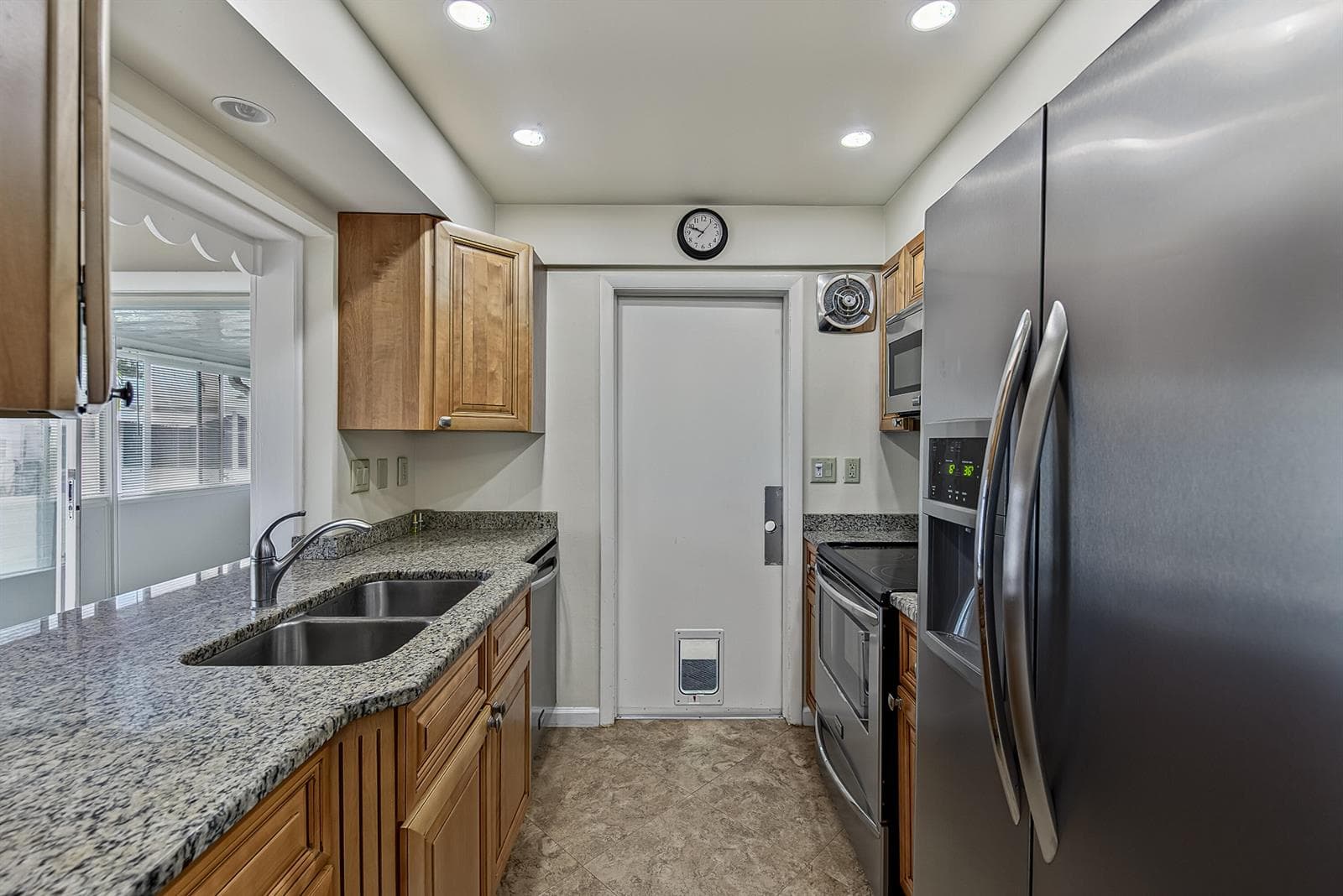 2581 E Golf Boulevard, Pompano Beach FL 33064 photo 2