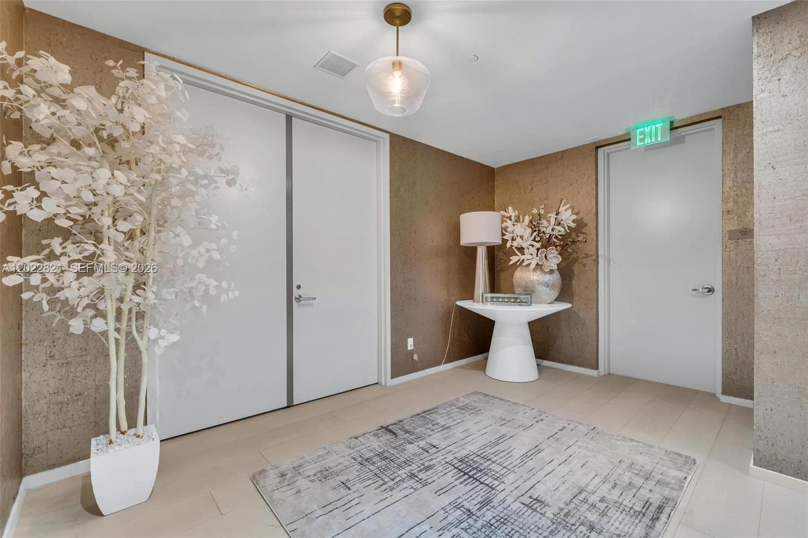 18975 Collins Ave # 2802, Sunny Isles Beach, FL 33160 photo 2