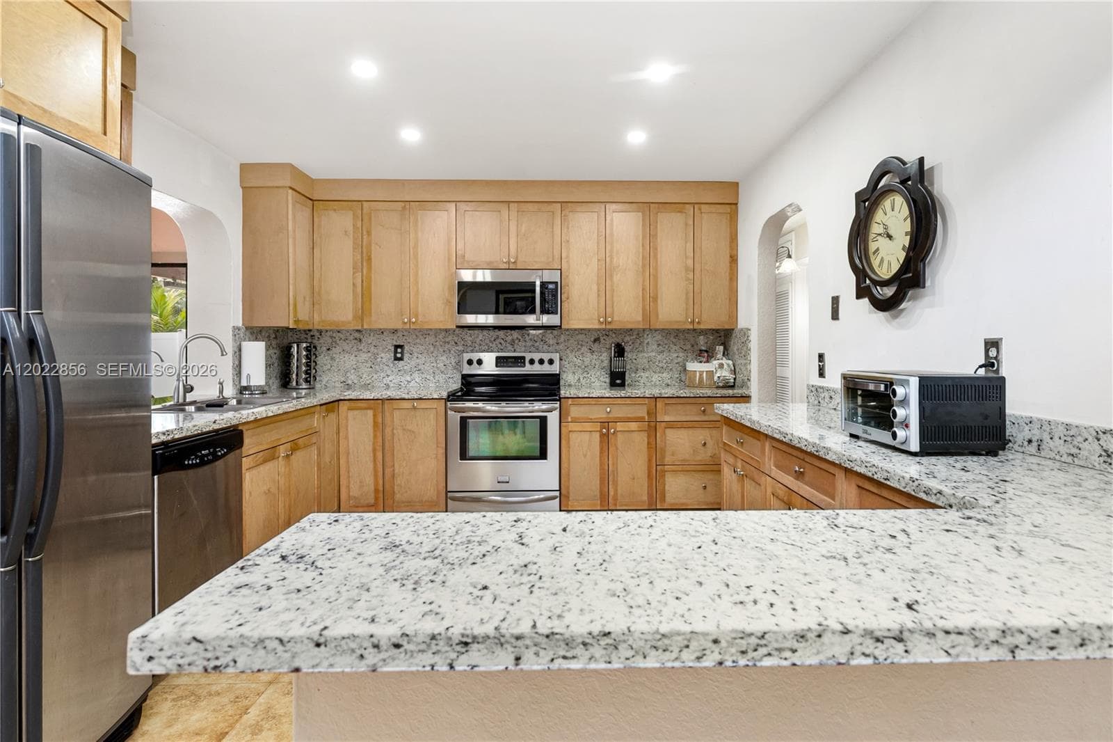 321 NW 96th Ave, Pembroke Pines FL 33024 photo 4