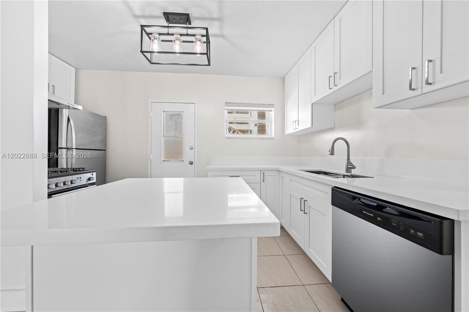 1300 Lincoln Rd # D204, Miami Beach, FL 33139 photo 2