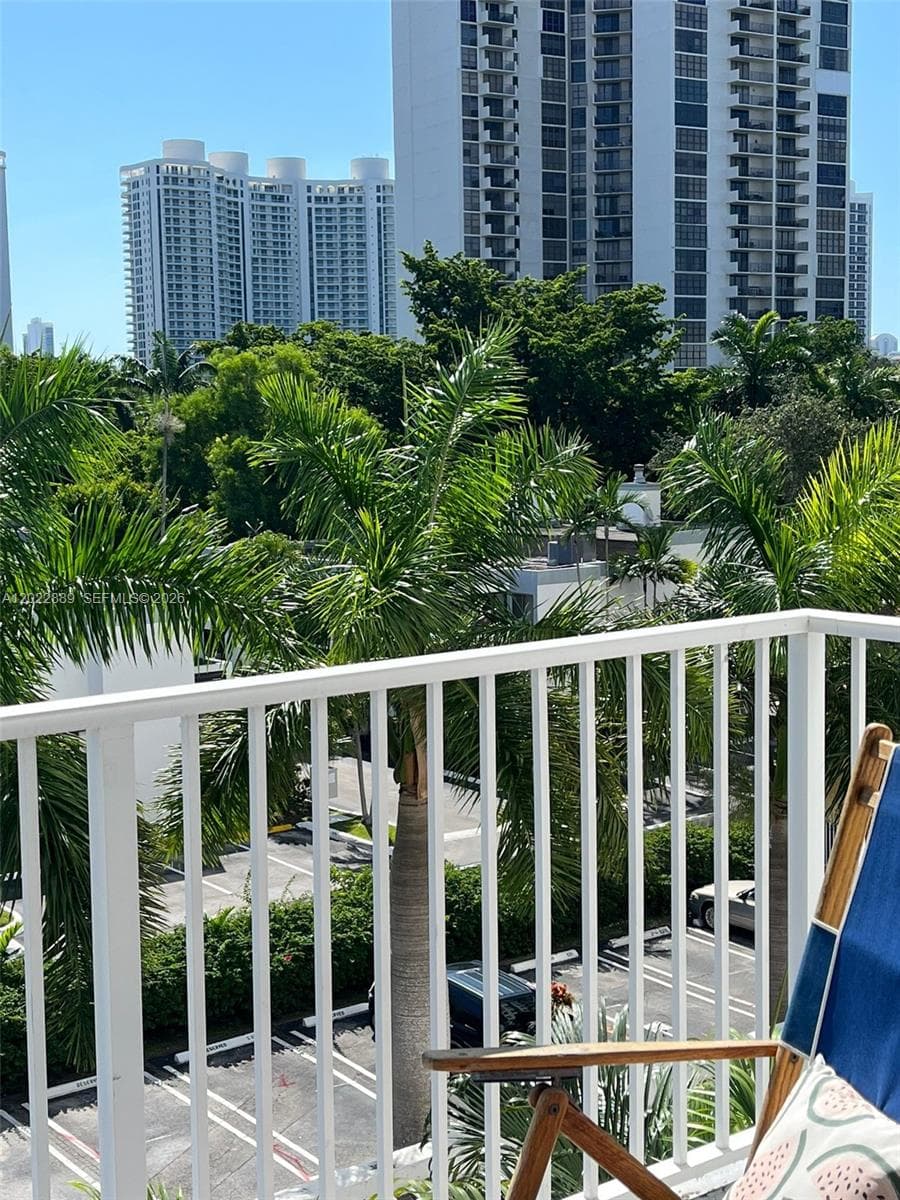 2851 NE 183rd St # 405E, Aventura FL 33160 photo 5