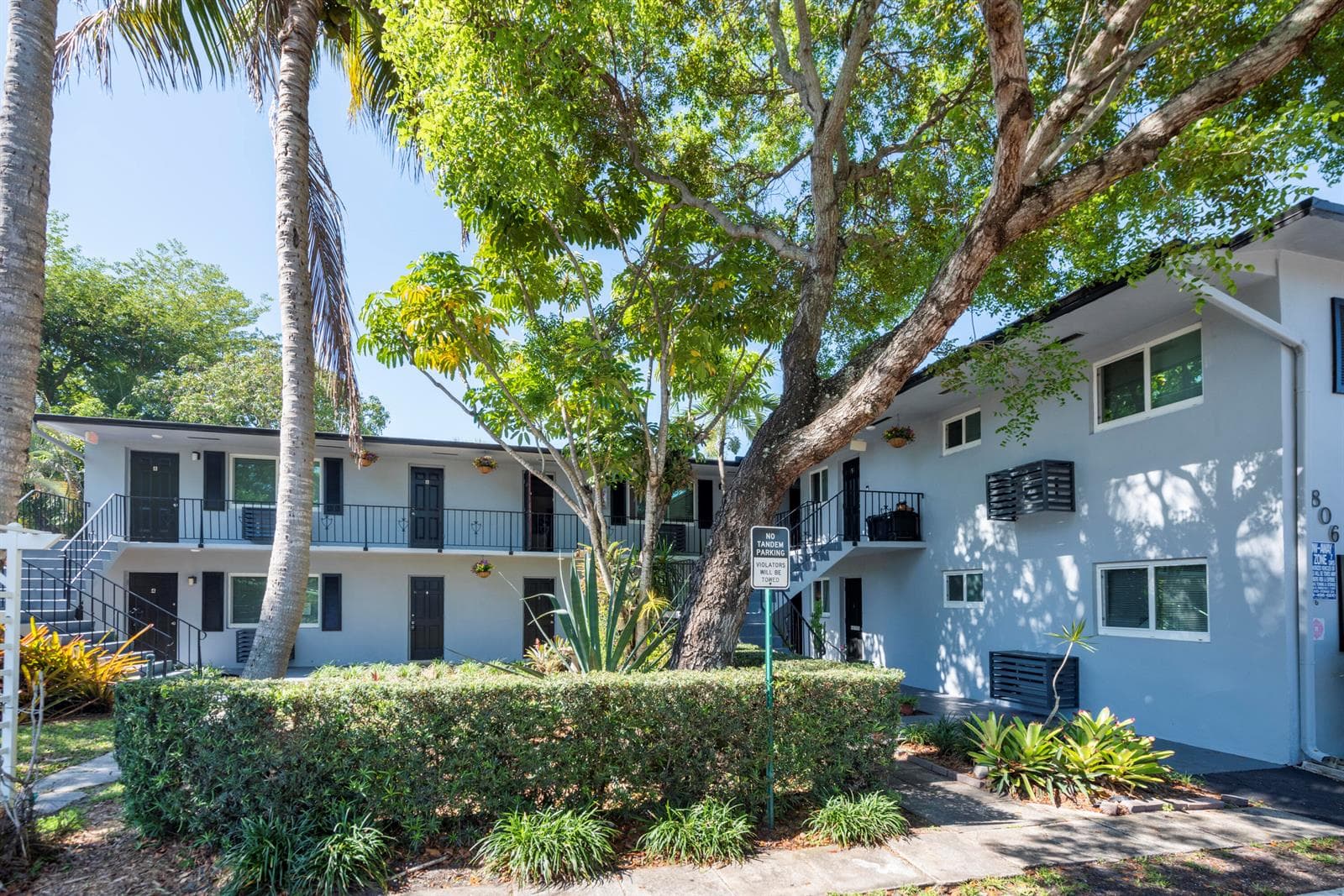 806 NE 16th Place # 1-8, Fort Lauderdale FL 33305