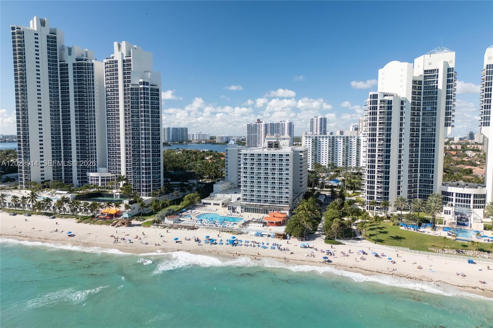 19201 Collins Ave # 949, Sunny Isles Beach FL 33160 photo 3