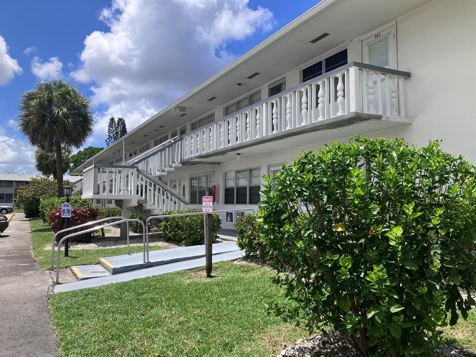 364 Northampton R, West Palm Beach FL 33417 photo 2