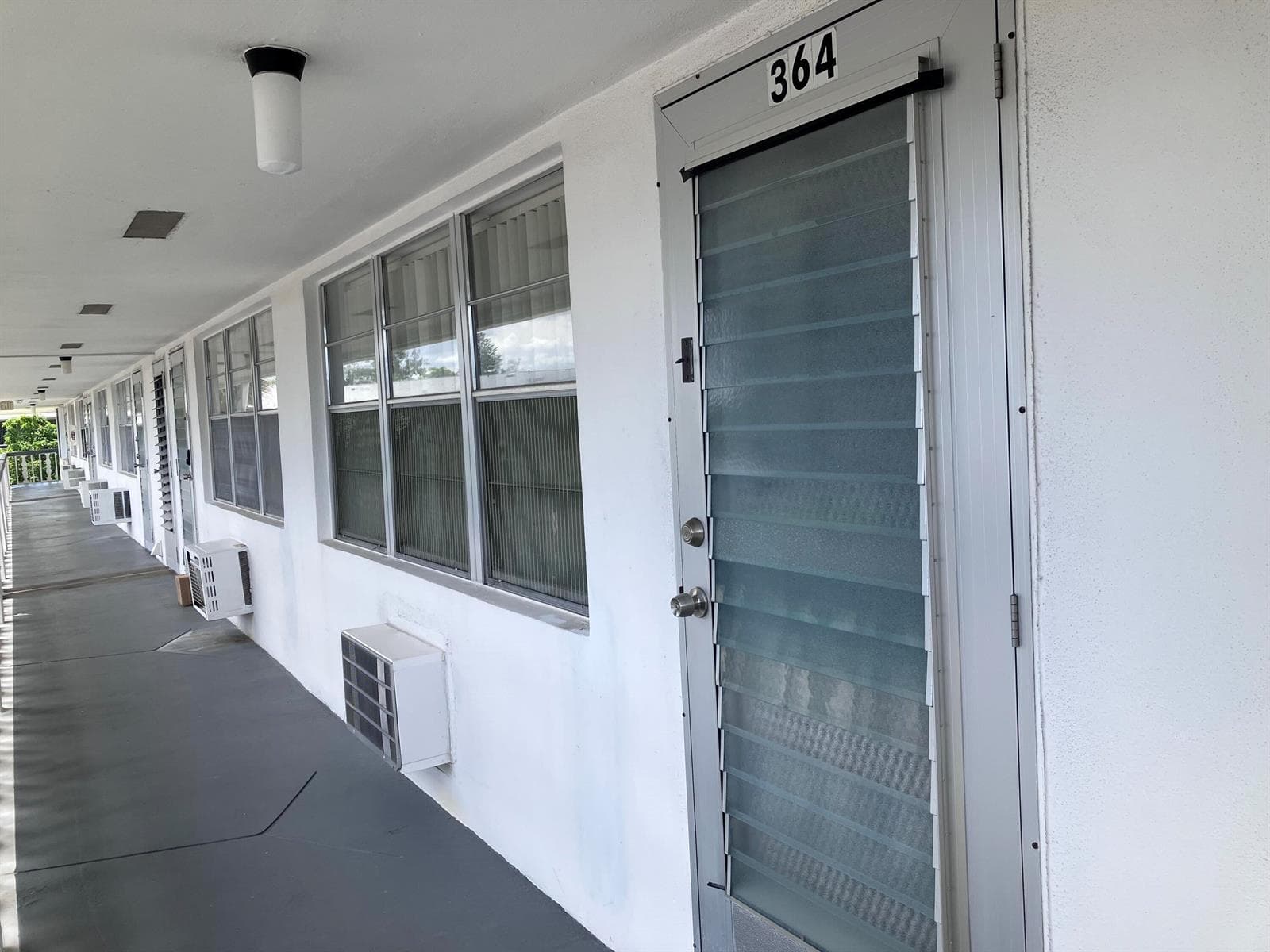364 Northampton R, West Palm Beach FL 33417 photo 3