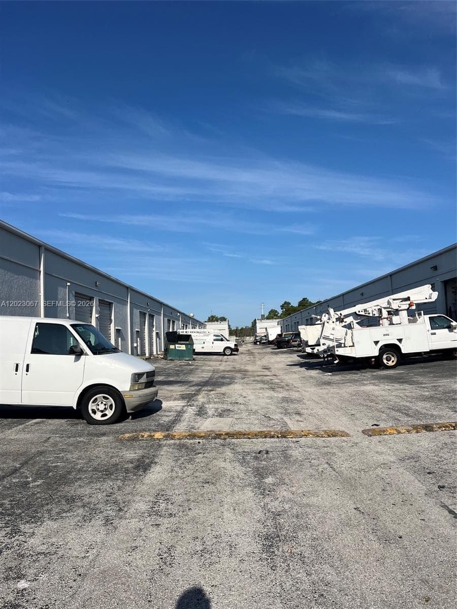 16155 SW 117th Ave # B20, Unincorporated Dade County FL 33177 photo 4