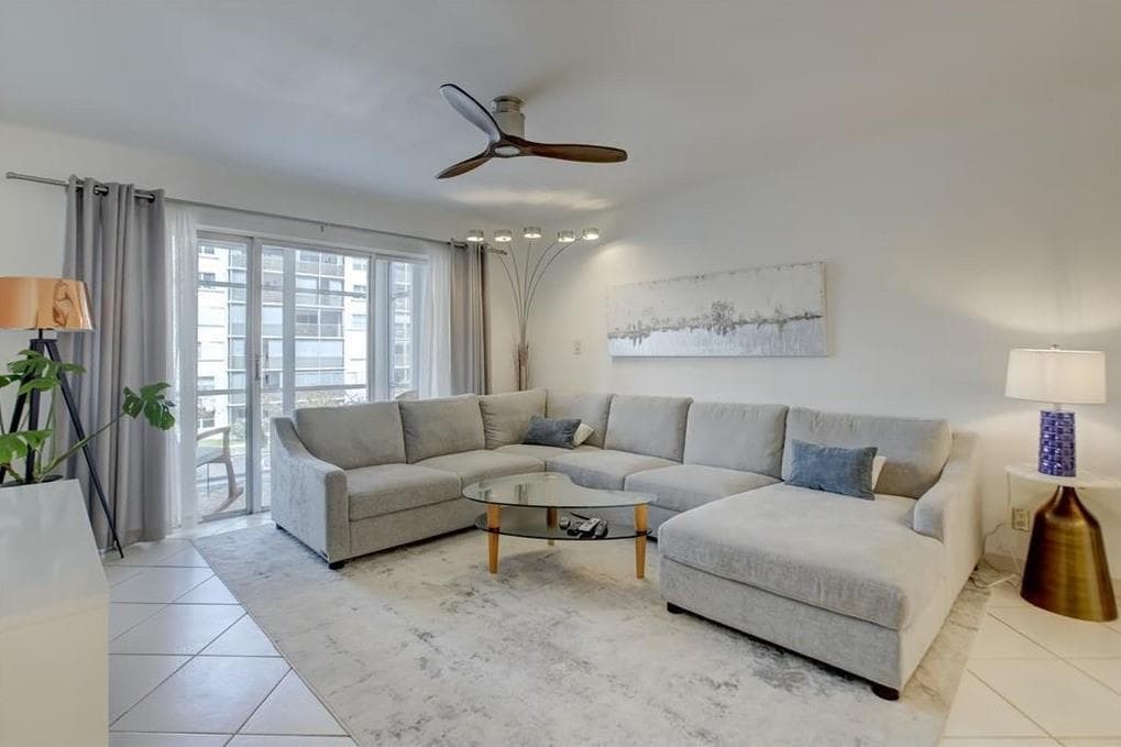 3020 NE 16th Avenue # 304, Oakland Park FL 33334 photo 3