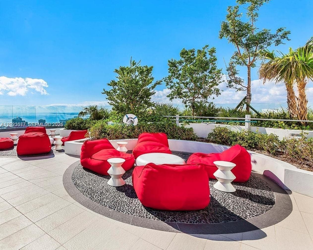 45 SW 9th St # 3501, Miami FL 33130 photo 4
