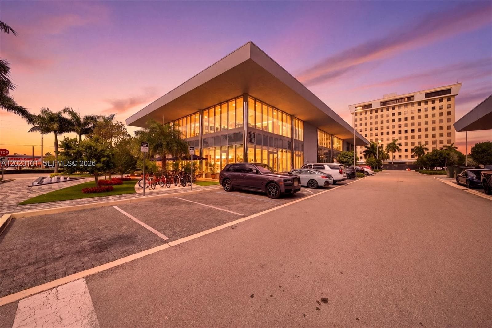 1006 E Hallandale Beach Blvd # Units 4-101, 4-102, 4-103, Hallandale Beach FL 33009 photo 4