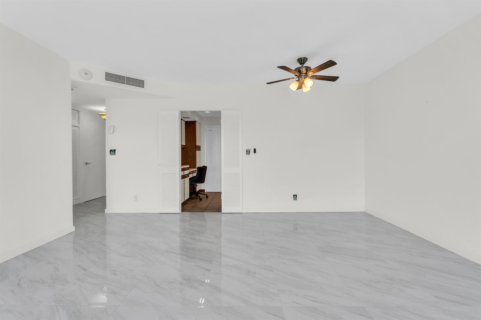 3300 NE 36th Street # 1711, Fort Lauderdale FL 33308 photo 2