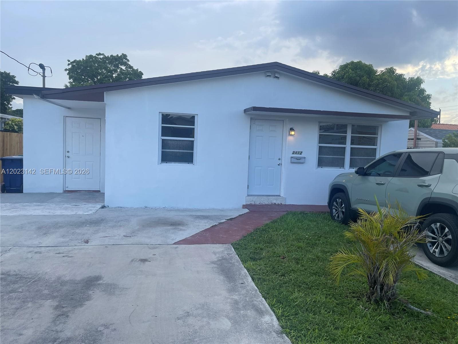 3410 SW 89th Ct, Miami FL 33165 photo 3
