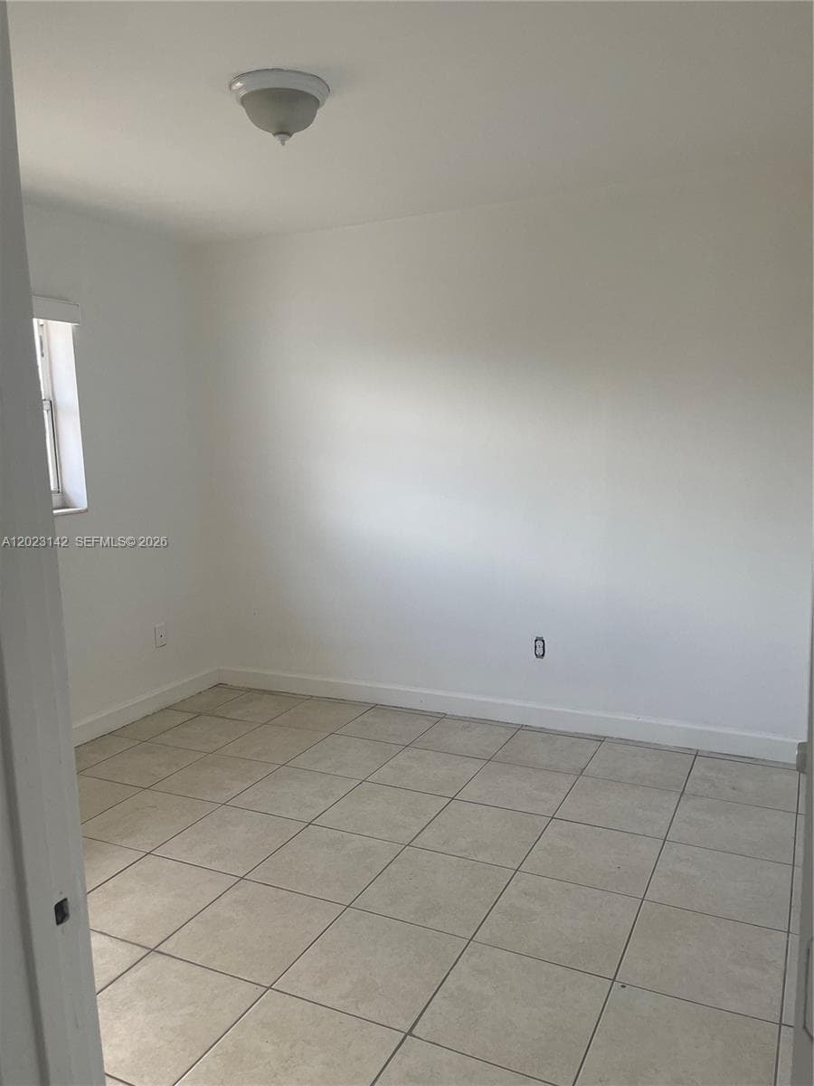 3410 SW 89th Ct, Miami FL 33165 photo 5
