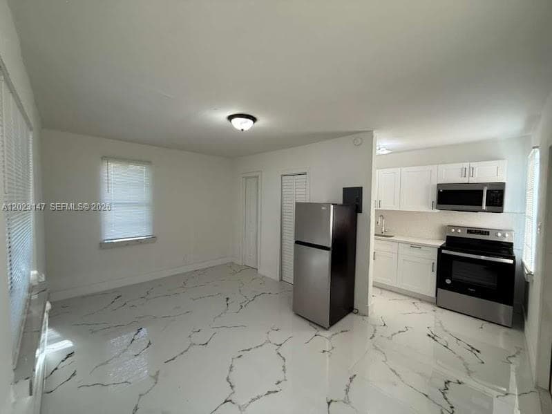 2773 NW 57th St, Miami FL 33142 photo 3