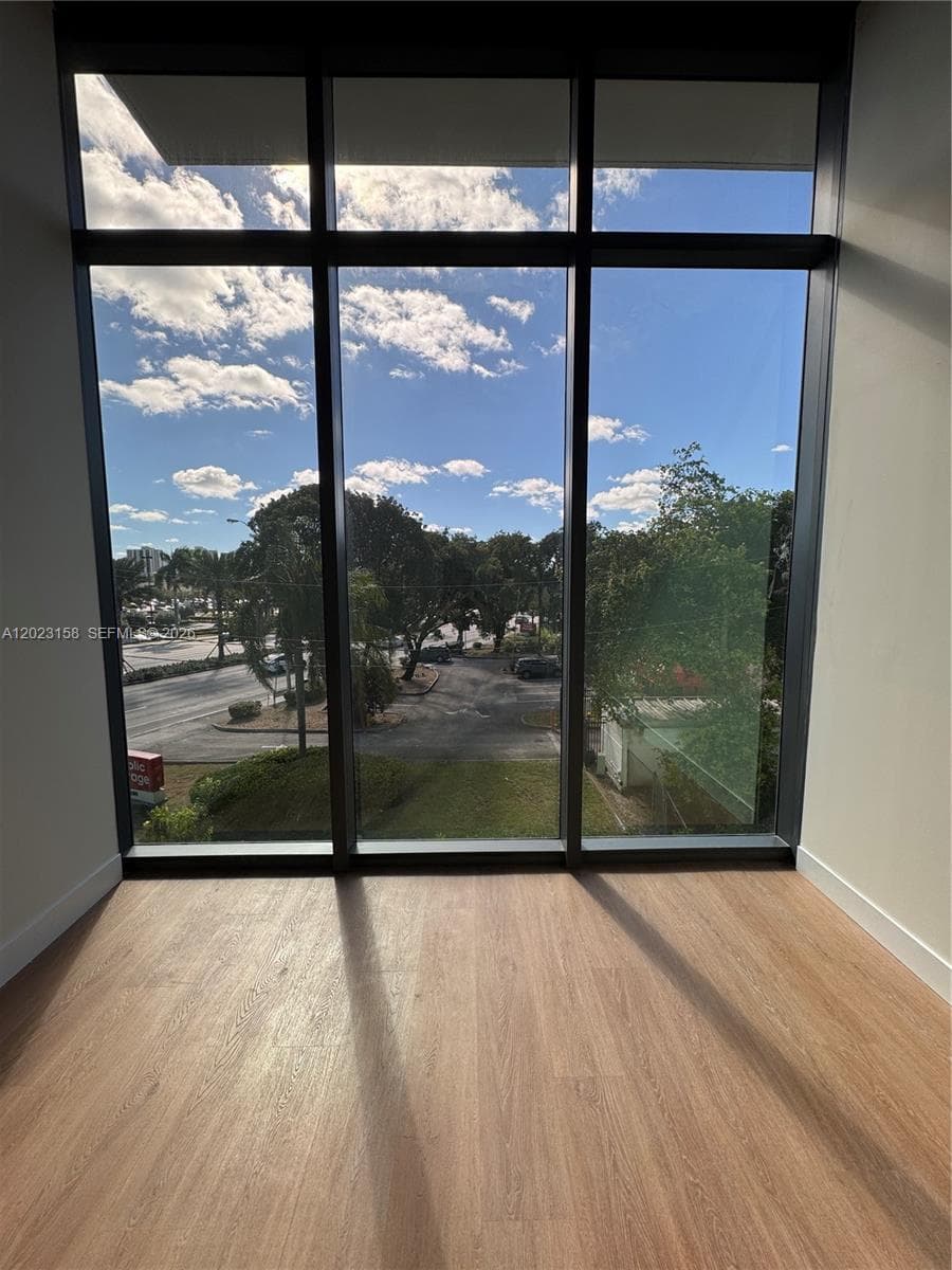 21290 Biscayne Blvd # 208, Aventura FL 33180