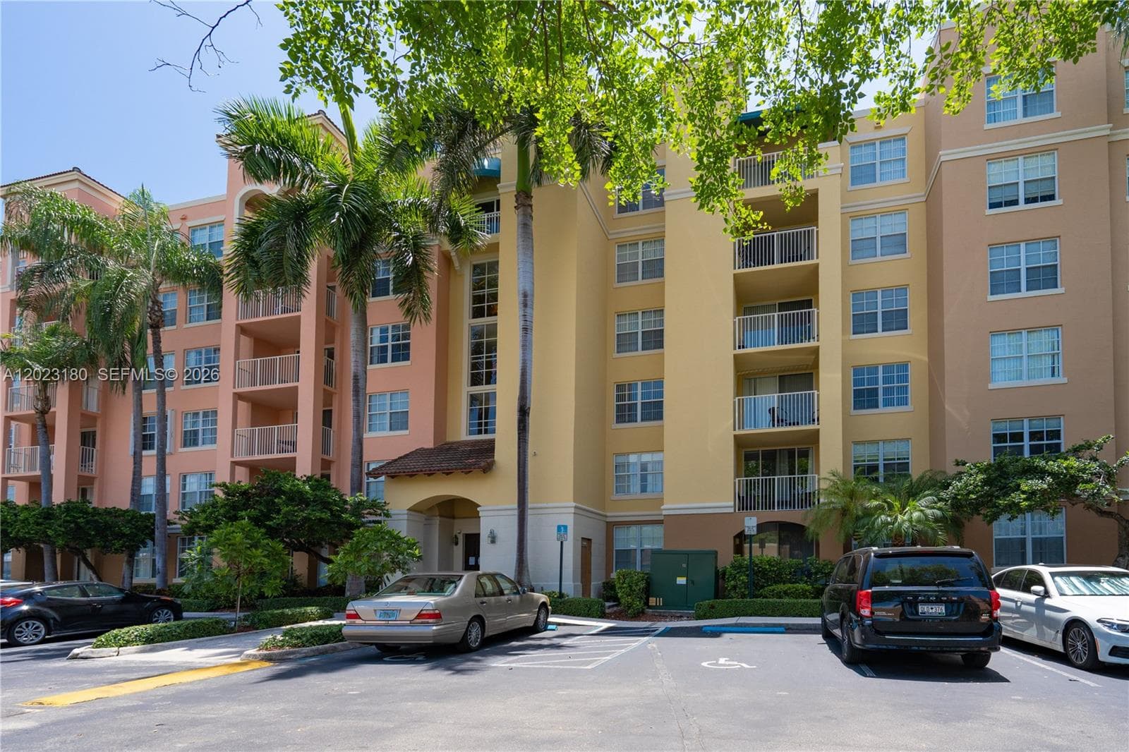 19601 E Country Club Dr # 7606, Aventura FL 33180 photo 3