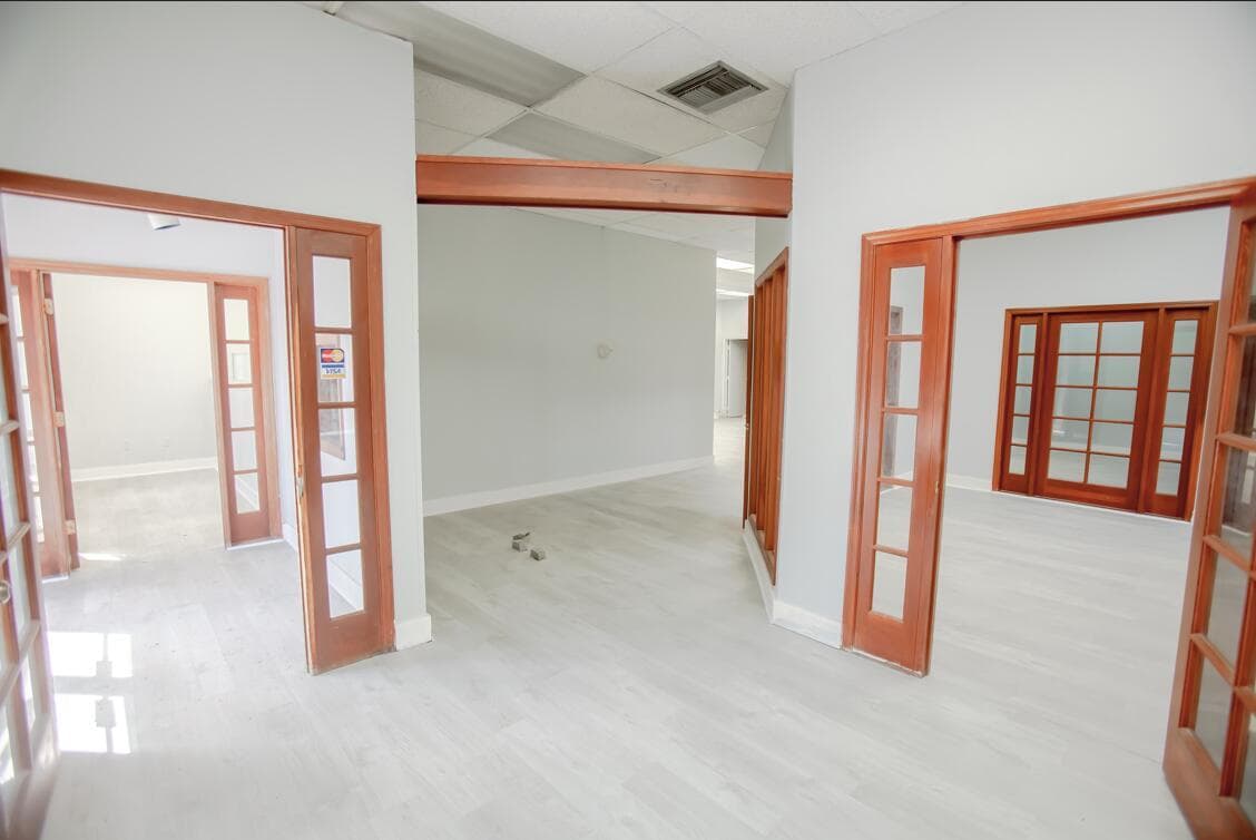 16350 NE 12th Avenue, North Miami Beach FL 33162 photo 5