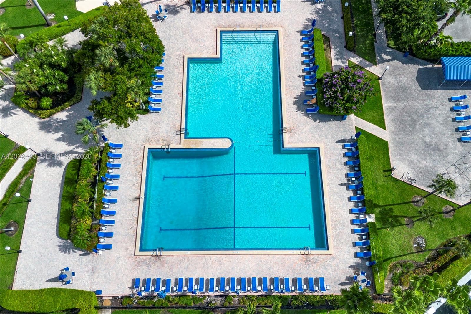 500 Three Islands Blvd # 1008, Hallandale Beach FL 33009 photo 2