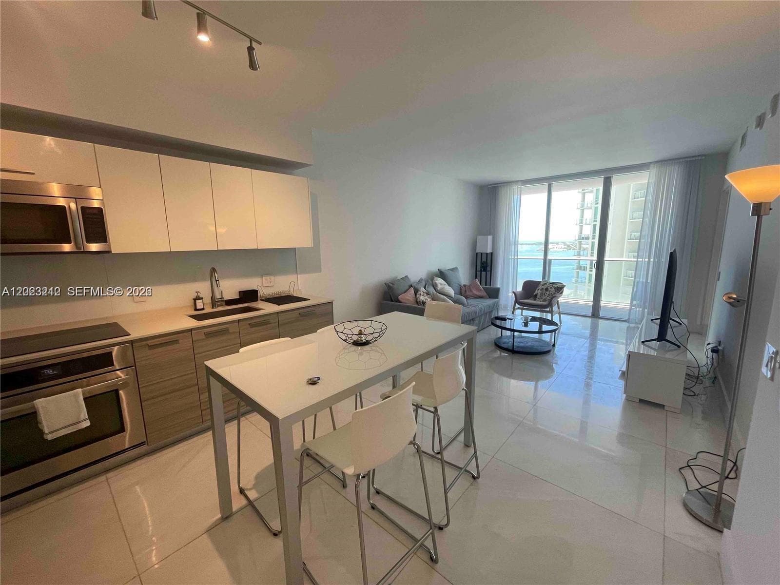 1300 Brickell Bay Dr # 2304, Miami FL 33131 photo 2