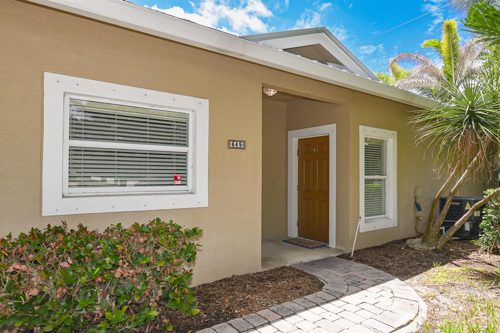 649 NE Bent Paddle Lane, Port St. Lucie FL 34983 photo 5