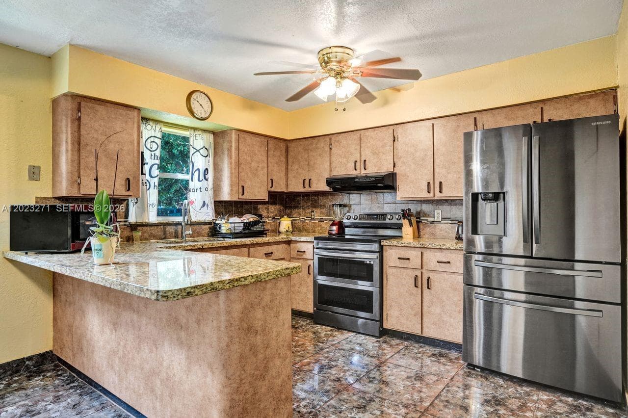 1020 NW 25th Ave, Fort Lauderdale FL 33311 photo 5