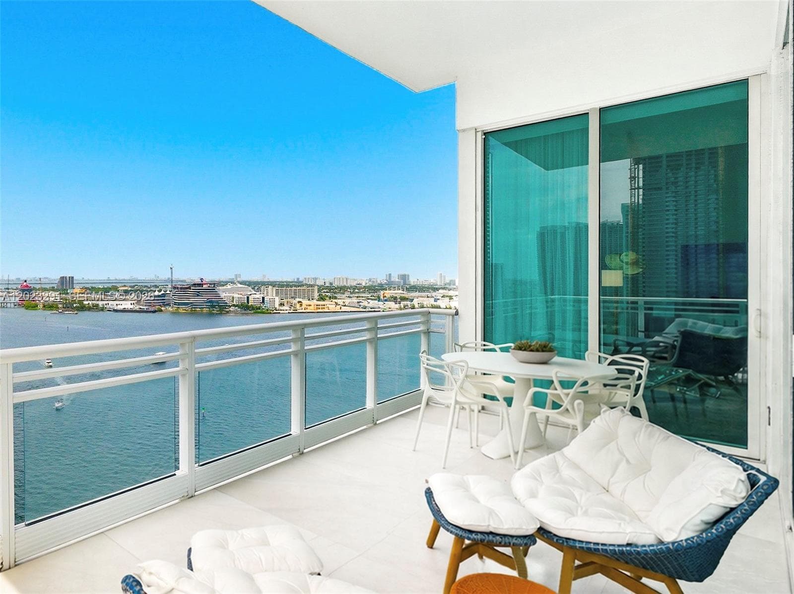 900 Brickell Key Blvd # 1801, Miami FL 33131 photo 4