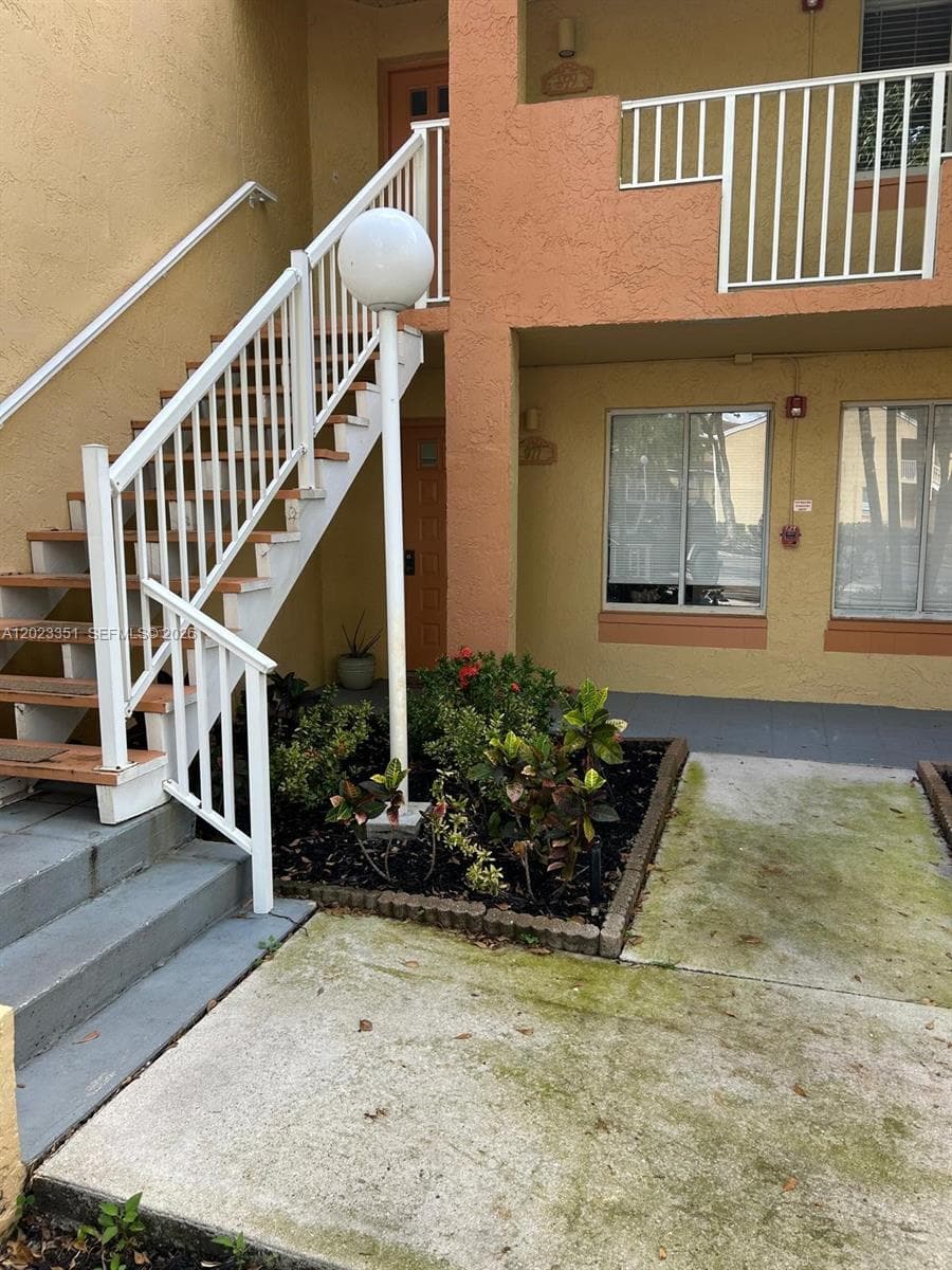 977 Coral Club Dr # 977, Coral Springs FL 33071 photo 3