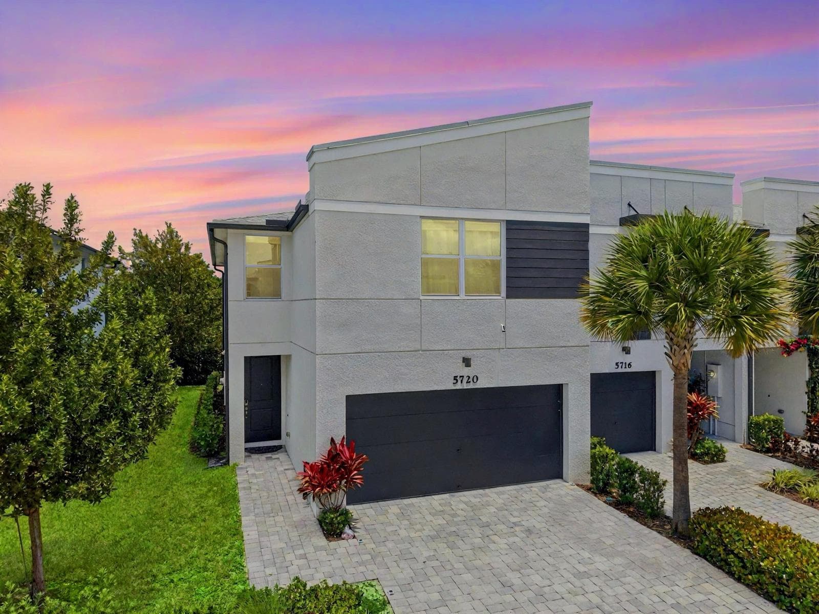 5720 Mentmore Drive, West Palm Beach FL 33407 photo 2