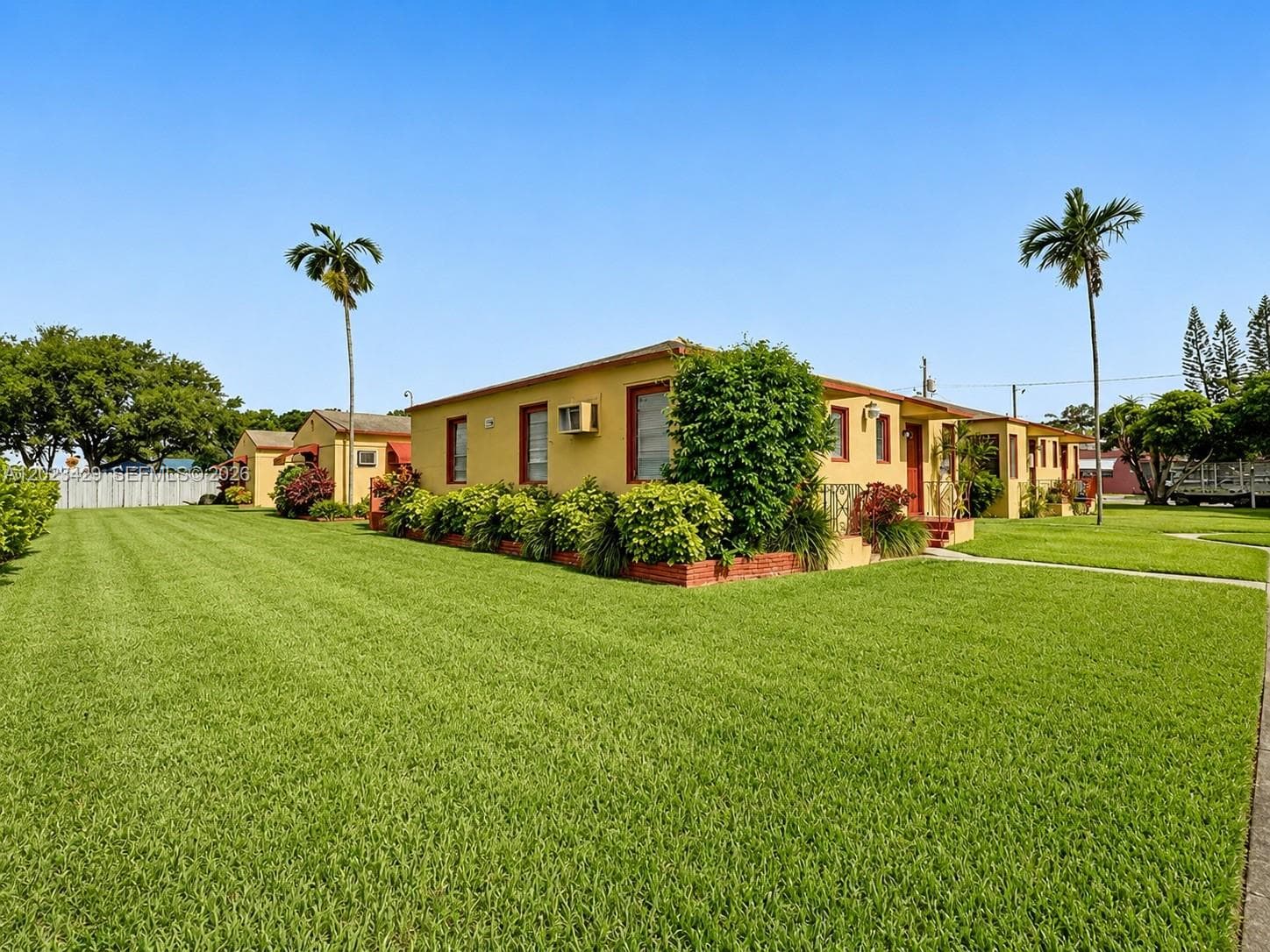 1723-1743 Moffett St, Hollywood FL 33020 photo 3