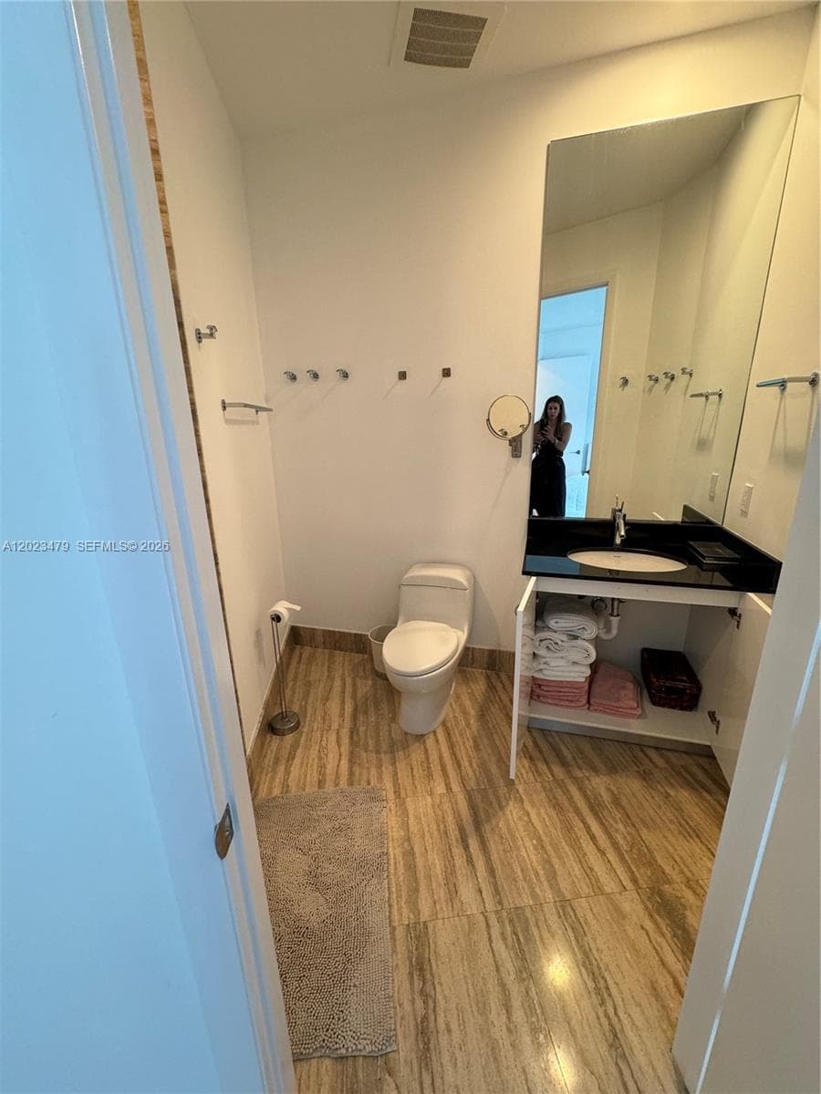 16001 Collins Ave # 4006, Sunny Isles Beach FL 33160 photo 2