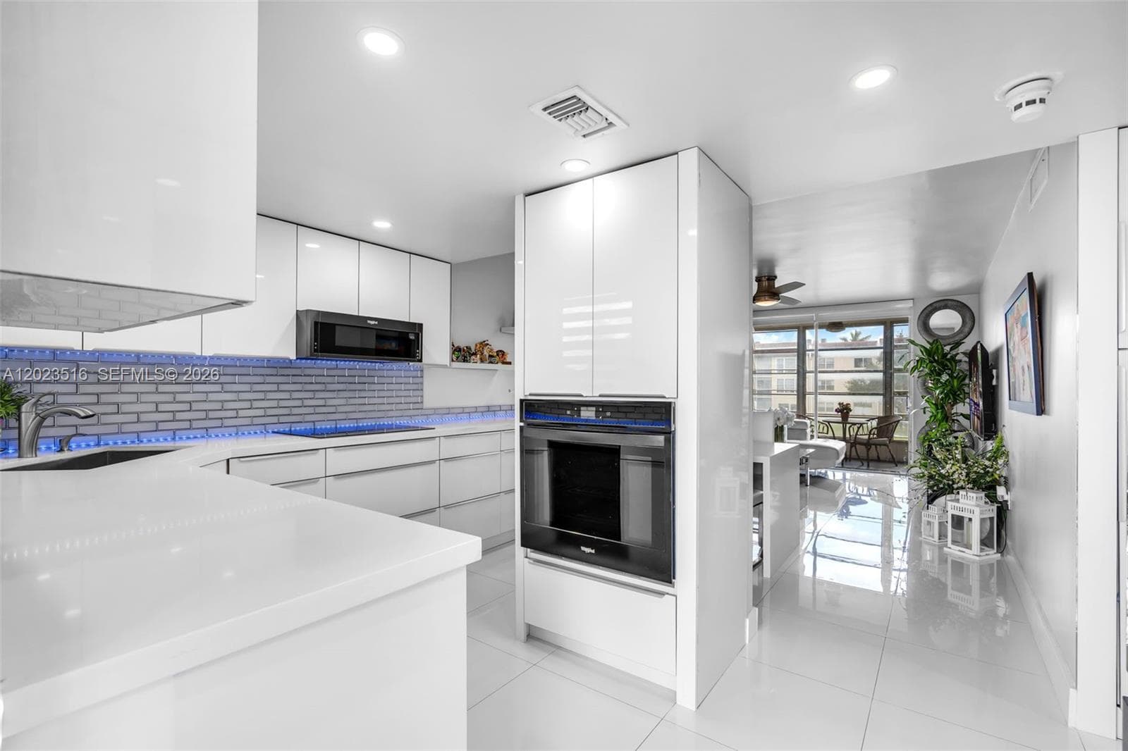 8881 Sunrise Lakes Blvd # 206, Sunrise FL 33322 photo 3