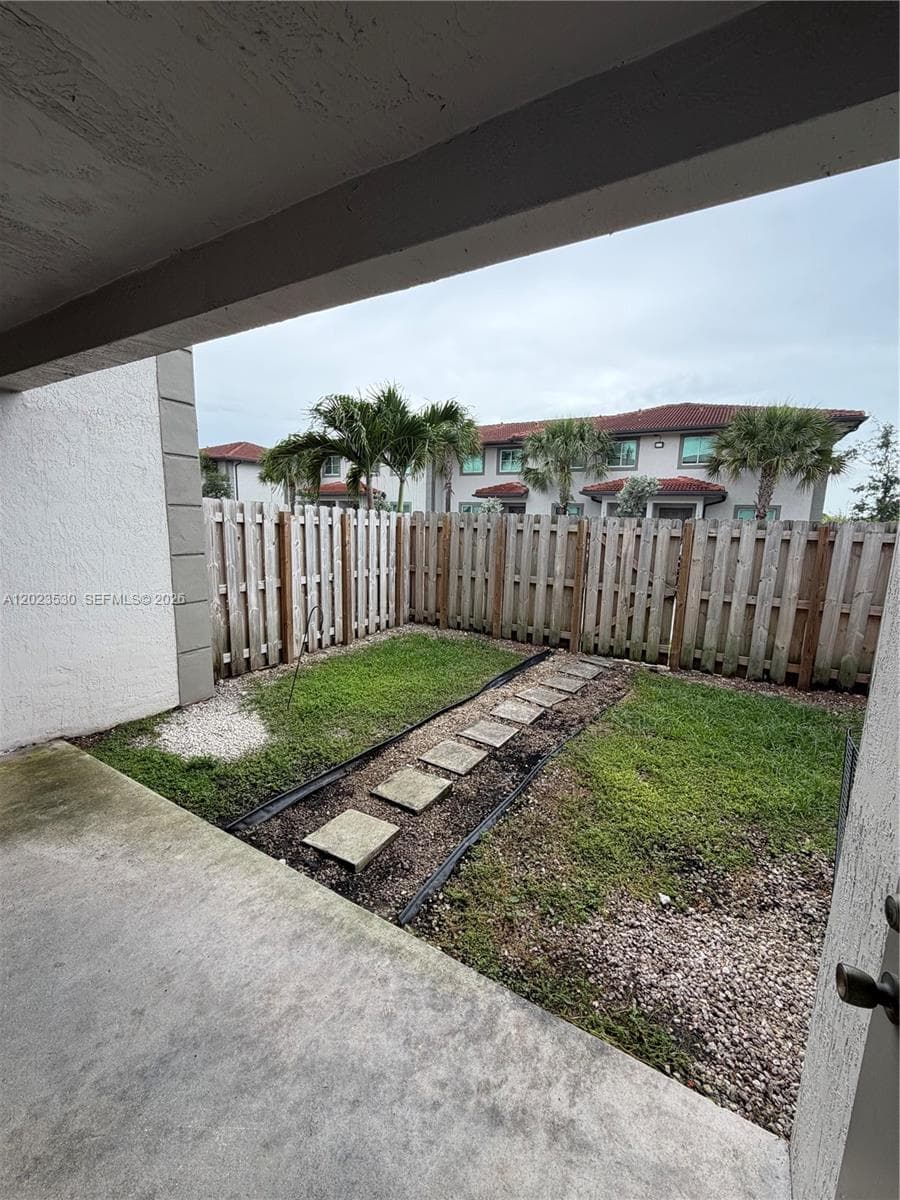 1827 NW 142nd Ln, Opa-Locka FL 33054 photo 4