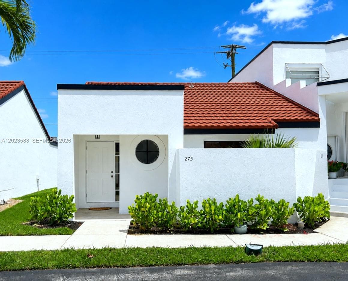 275 NW 36th Ave # 275, Deerfield Beach FL 33442 photo 2