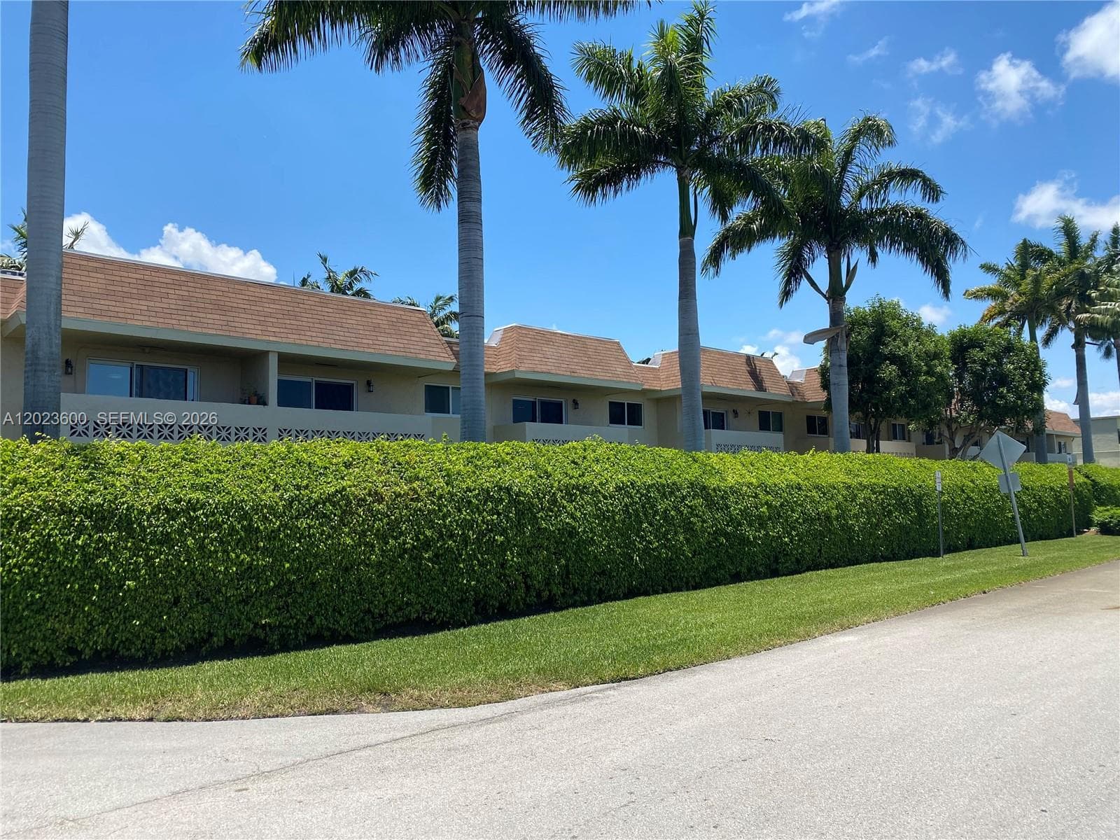 14500 SW 88th Ave # 224, Palmetto Bay FL 33176 photo 2