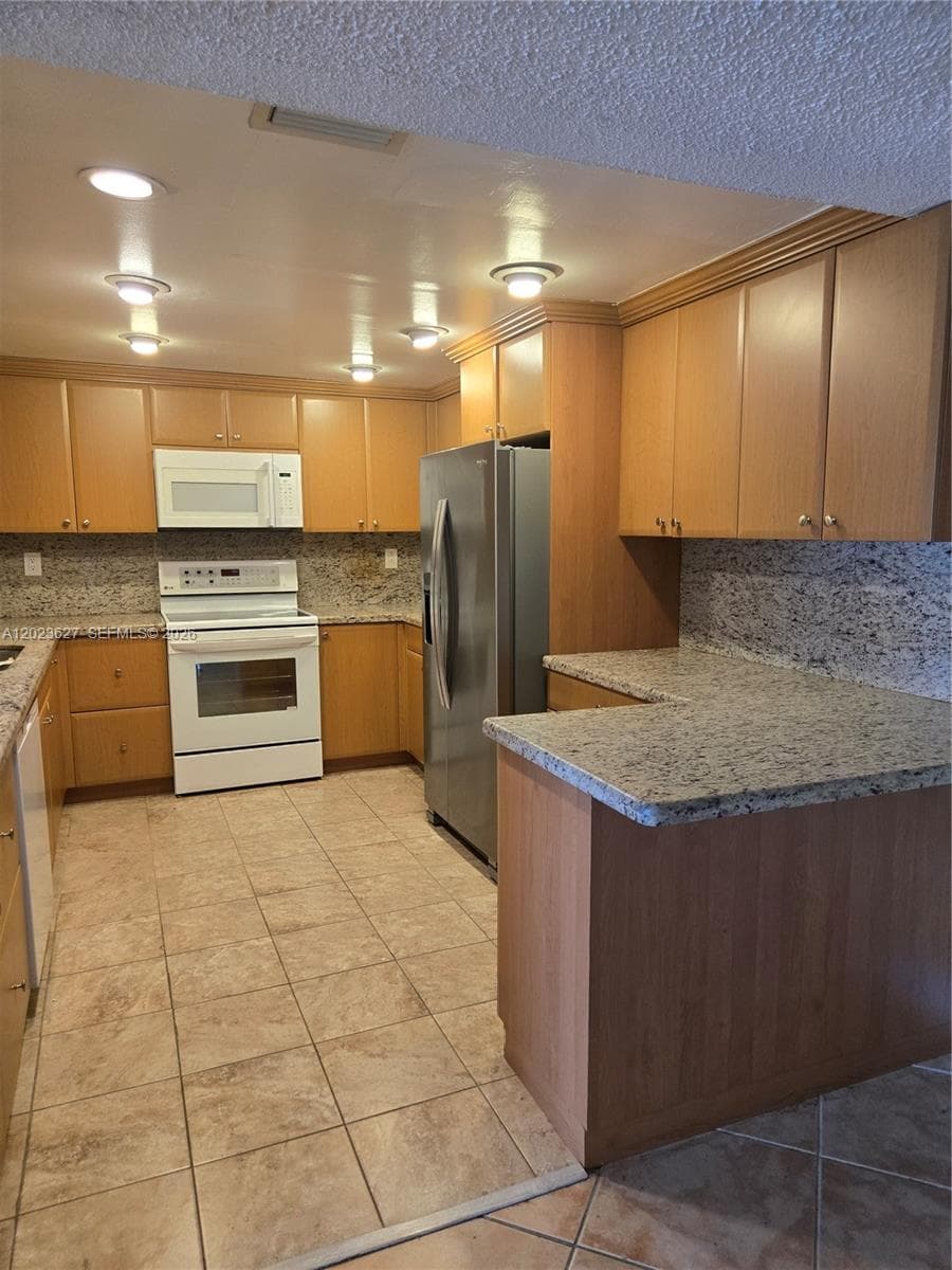 9735 NW 52nd St # 208, Doral FL 33178 photo 2
