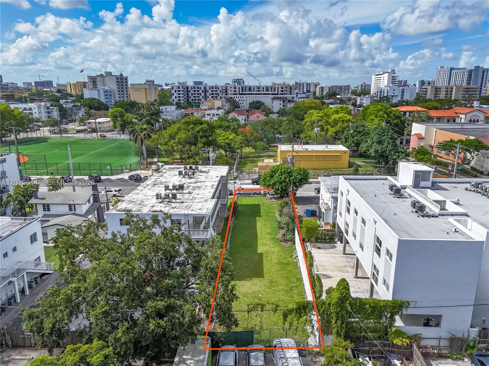 718 SW 4th St, Miami FL 33130 photo 3